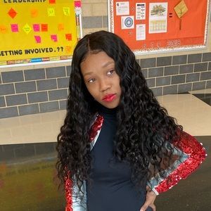 Meet your Posher, Mia